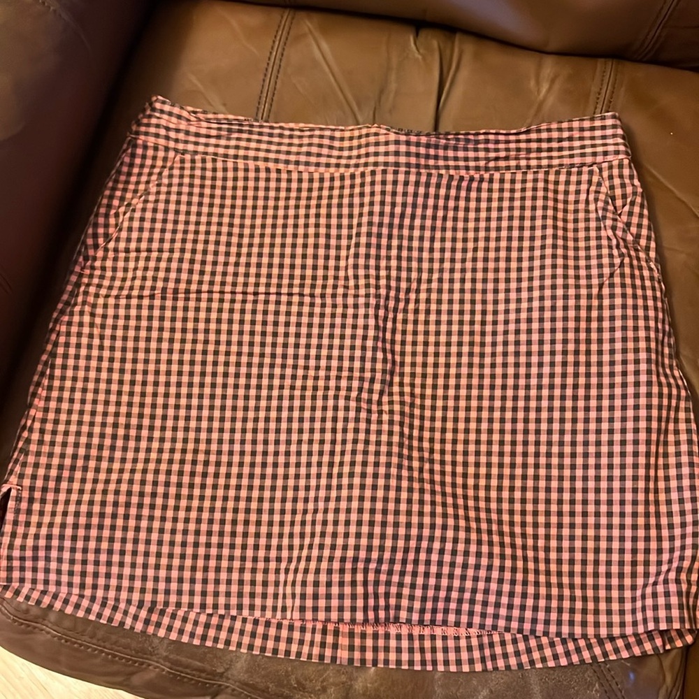 Lady Hagen checkered skort